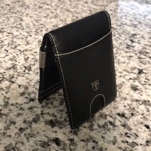 Men’s black wallet